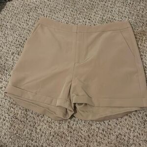Pink Lily khaki shorts Large   C